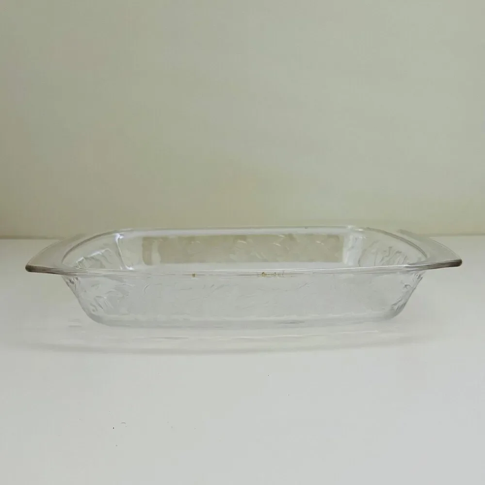 PRINCESS HOUSE Fantasia Embossed Poinsettia Floral Glass Lasagna Baking Dish